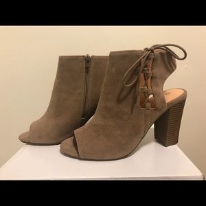 XOXO short booties